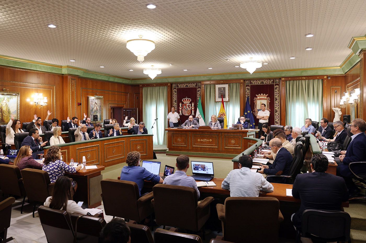 El Pleno aprueba la aceptación del legado de 2,5 millones de euros que ...